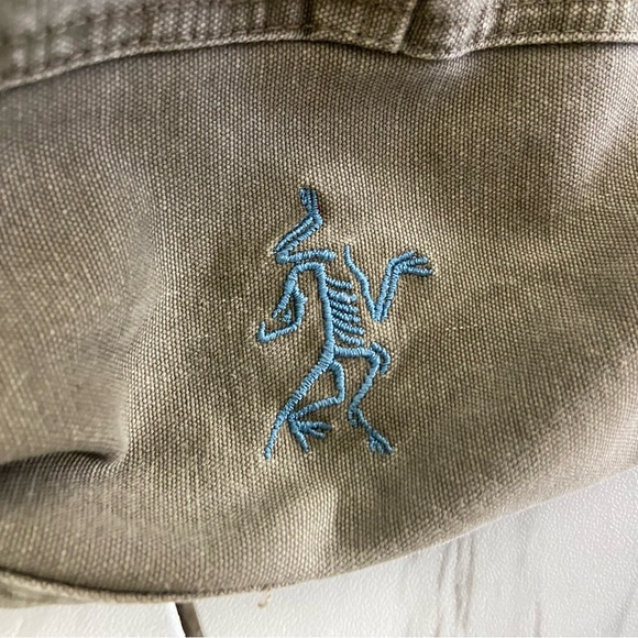 Arc’teryx womens pants size 6. - Picture 9 of 14